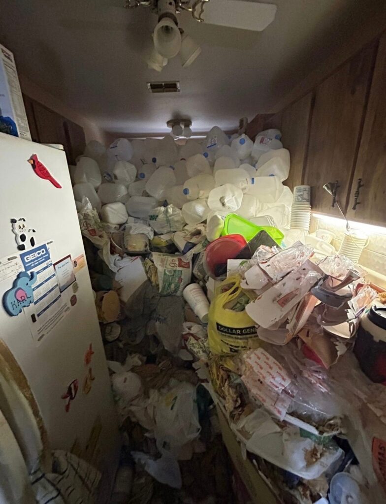 hoarding cleanup hoarder house