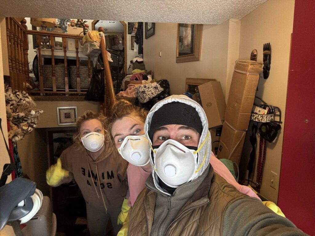 hoarding cleanup crew